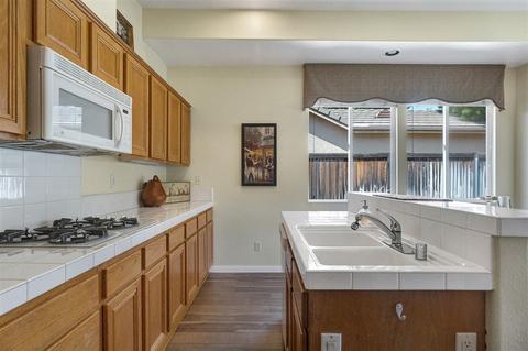 2126 Stone Castle, Fallbrook, CA 92028 photo 12