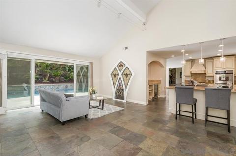 7826 Bellakaren Pl, La Jolla, CA 92037 photo 19