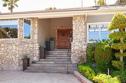 7826 Bellakaren Pl, La Jolla, CA 92037 photo 4