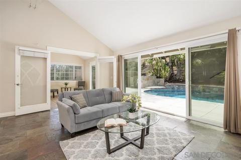 7826 Bellakaren Pl, La Jolla, CA 92037 photo 18