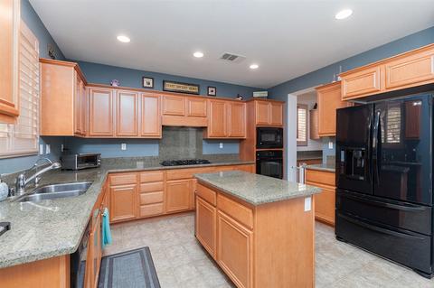 1098 Augusta Cir, Oceanside, CA 92057 photo 8