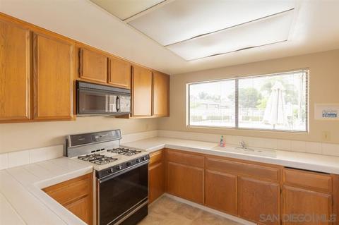 295 Durian St, Vista, CA 92083 photo 23