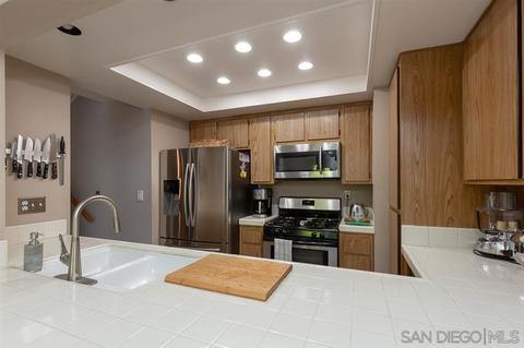 295 Durian St, Vista, CA 92083 photo 16
