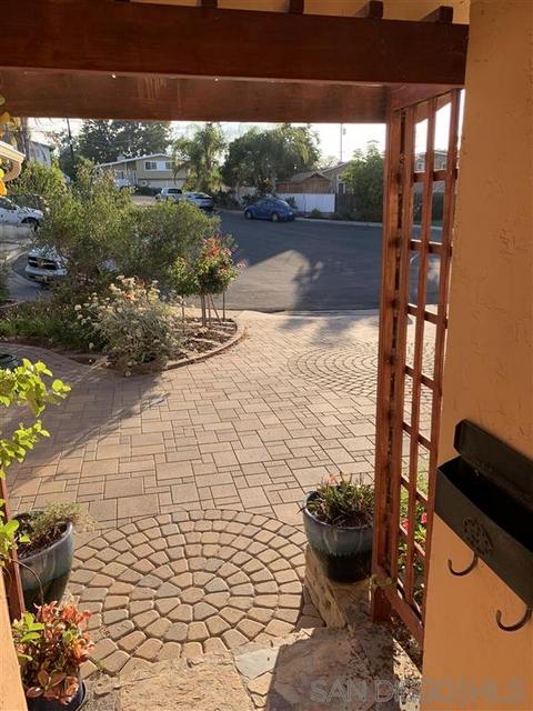 7335 Ouro Pl, La Mesa, CA 91941 photo 2
