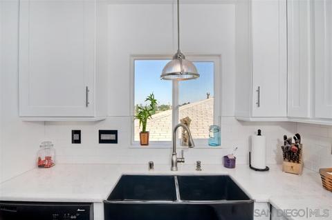 239 E College St, Fallbrook, CA 92028 photo 9