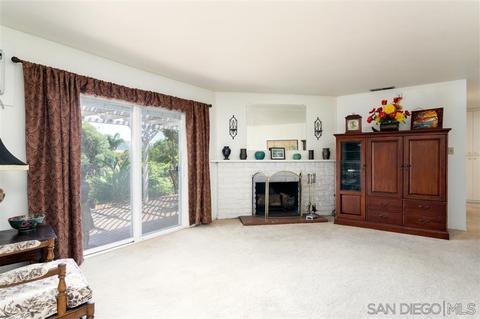 2079 Mountain View Dr, Escondido, CA 92027 photo 8