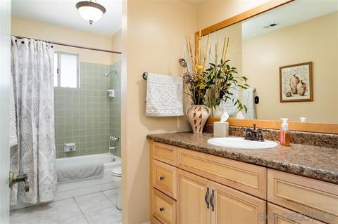 2079 Mountain View Dr, Escondido, CA 92027 photo 19