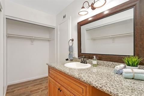 448 Chad Ct, Vista, CA 92083 photo 14