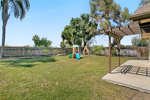 448 Chad Ct, Vista, CA 92083 photo 21