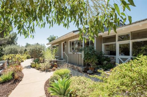 1565 E Chase Ave, El Cajon, CA 92020 photo 3