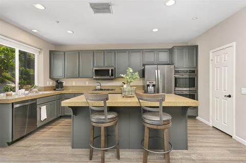 1306 E Taylor St, Vista, CA 92084 photo 10