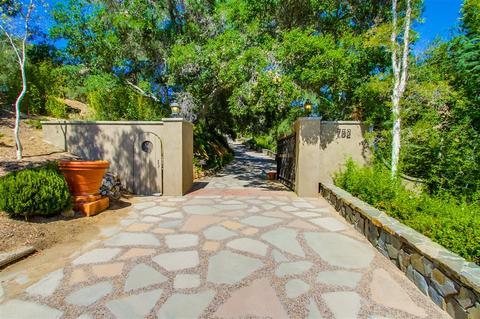 752 Los Alisos Dr N, Fallbrook, CA 92028 photo 25