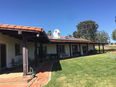 401 Wilshire Rd, Oceanside, CA 92057 photo 3