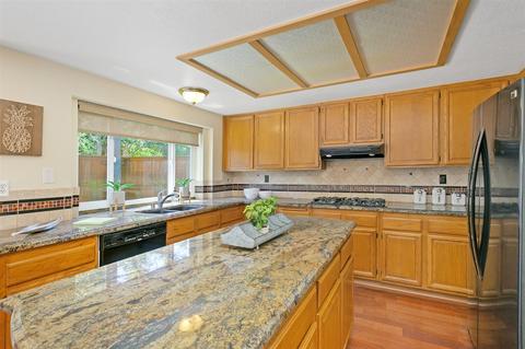 2617 Sutter St, Carlsbad, CA 92010 photo 9