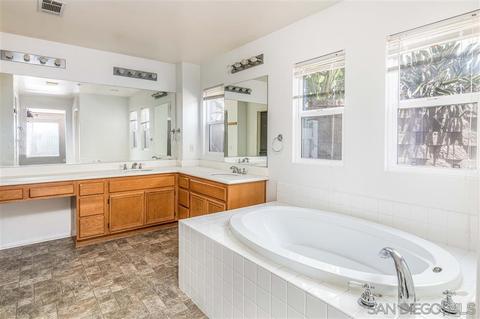 10105 Destiny Mountain Ct, Spring Valley, CA 91978 photo 16