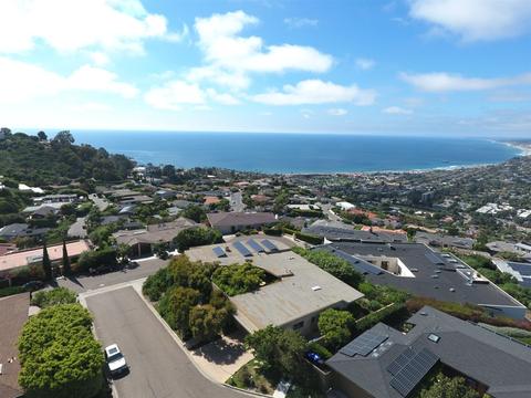 7245 Rue De Roark, La Jolla, CA 92037 photo 2