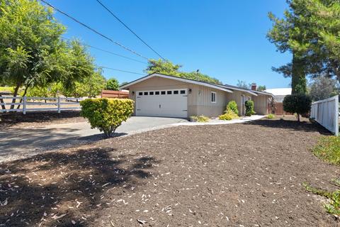 2458 Hummingbird Hill Ln, Fallbrook, CA 92028 photo 2