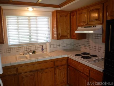 3615 Vista Bella #11, Oceanside, CA 92057 photo 2