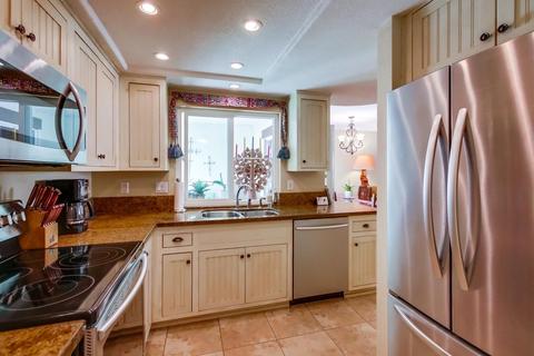 175 Maple Ave #9, Carlsbad, CA 92008 photo 4
