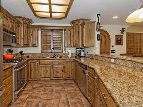 1466 N Mollison, El Cajon, CA 92021 photo 4