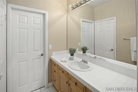 1664 Docena, Carlsbad, CA 92011 photo 24