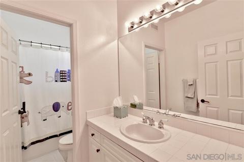 6110 Flagstone Row, La Jolla, CA 92037 photo 14