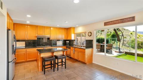 2514 Fresh Waters Ct, Spring Valley, CA 91978 photo 6