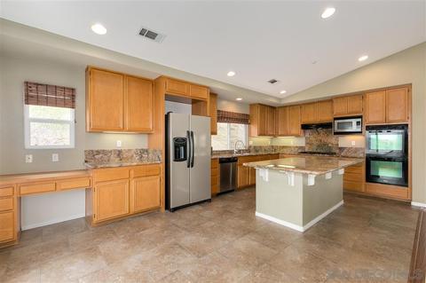 10034 Destiny Mountain Ct, Spring Valley, CA 91978 photo 6