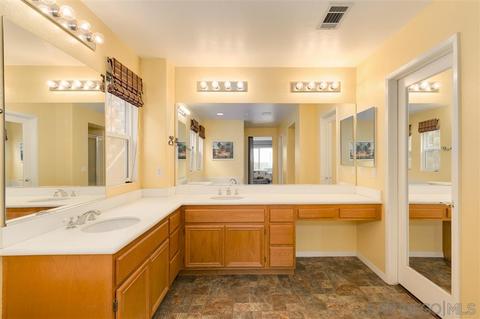 10034 Destiny Mountain Ct, Spring Valley, CA 91978 photo 13