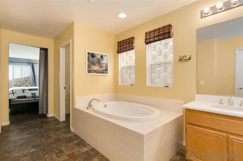 10034 Destiny Mountain Ct, Spring Valley, CA 91978 photo 14