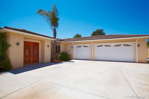 4680 Sleeping Indian Rd, Fallbrook, CA 92028 photo 2