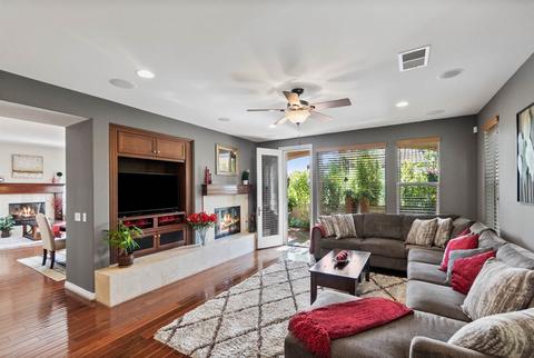 7085 Crystalline Dr, Carlsbad, CA 92011 photo 13