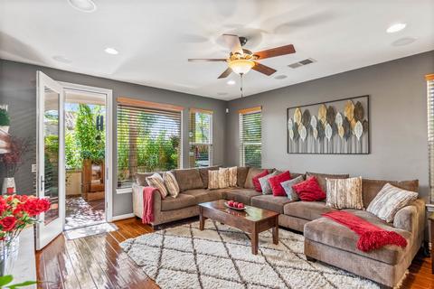 7085 Crystalline Dr, Carlsbad, CA 92011 photo 11