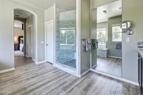 125 Double Eagle Gln, Escondido, CA 92026 photo 18