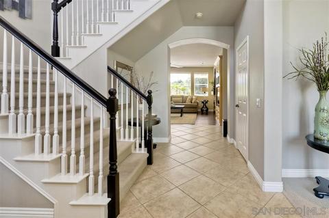 125 Double Eagle Gln, Escondido, CA 92026 photo 4