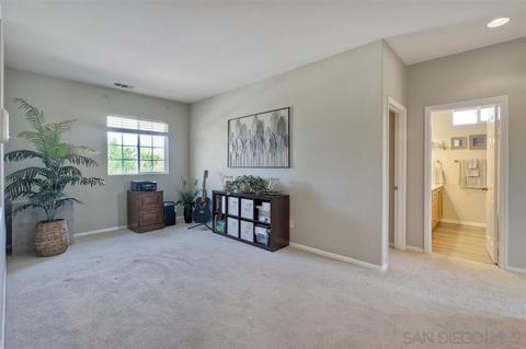 125 Double Eagle Gln, Escondido, CA 92026 photo 15