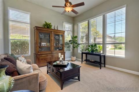 125 Double Eagle Gln, Escondido, CA 92026 photo 5