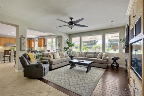 125 Double Eagle Gln, Escondido, CA 92026 photo 6
