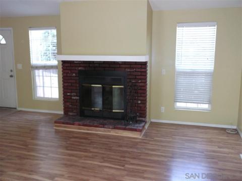 1040 Heron Dr, Vista, CA 92081 photo 6