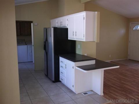 1040 Heron Dr, Vista, CA 92081 photo 8