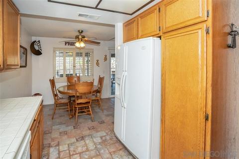 8824 Burkshire Pl, Lakeside, CA 92040 photo 6