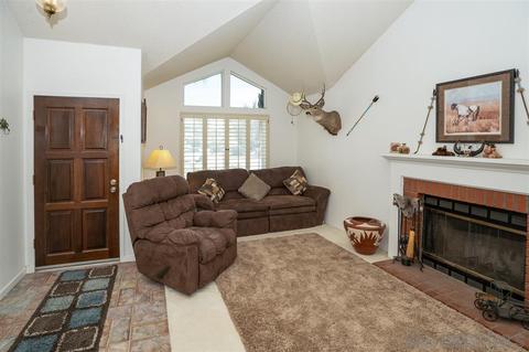 8824 Burkshire Pl, Lakeside, CA 92040 photo 9