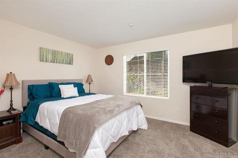 121 Gardenside Ct, Fallbrook, CA 92028 photo 11