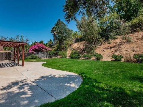 1126 Senwood Way, Fallbrook, CA 92028 photo 23