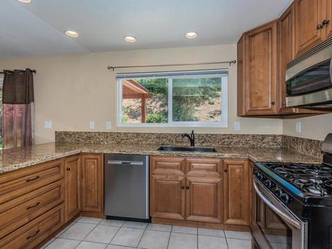 1126 Senwood Way, Fallbrook, CA 92028 photo 17