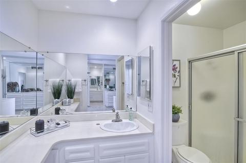 2489 Turnbridge Gln, Escondido, CA 92027 photo 11