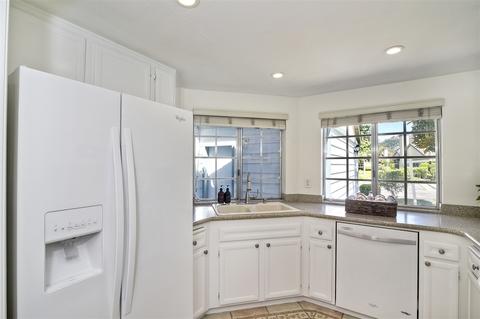 2489 Turnbridge Gln, Escondido, CA 92027 photo 8