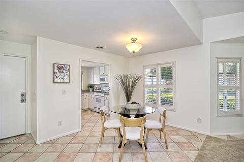 2489 Turnbridge Gln, Escondido, CA 92027 photo 6