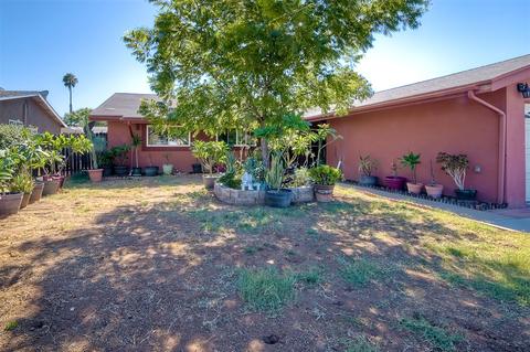 709 S Midway Dr, Escondido, CA 92027 photo 4