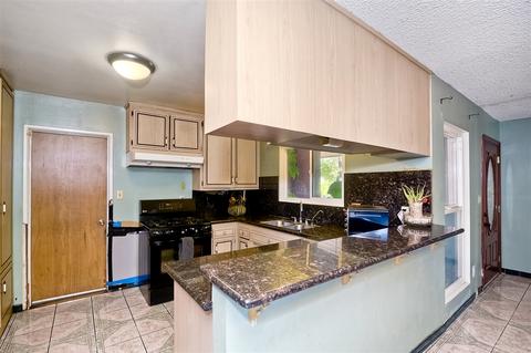709 S Midway Dr, Escondido, CA 92027 photo 11